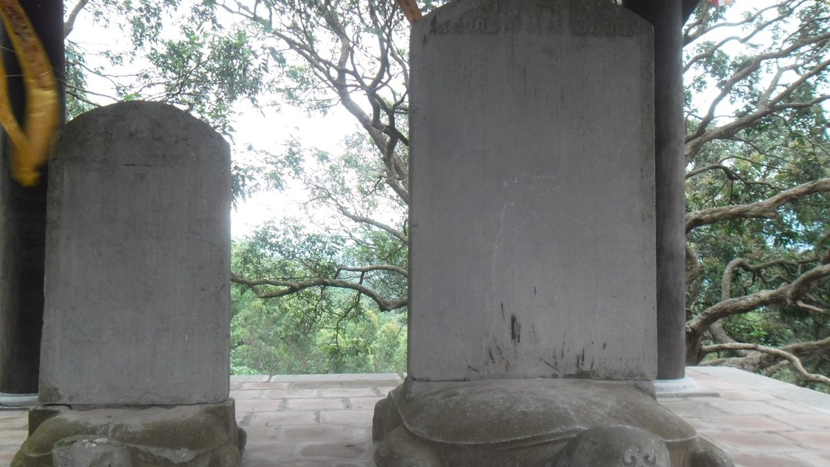 Danh nhân trong dòng họ: chép thế nào cho đúng mực